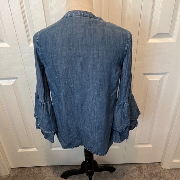 Gap size XS denim top - Picture 6 of 8